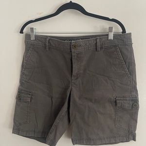Eddie Bauer cargo shorts